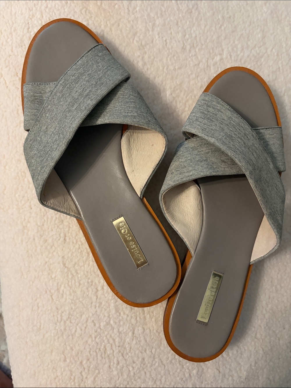 Louise et Cie Gray Crisscross Slide Sandals with Tan Trim